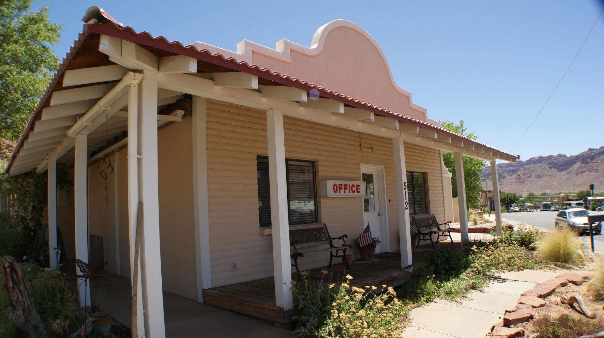 Adventure Inn Moab Exterior photo