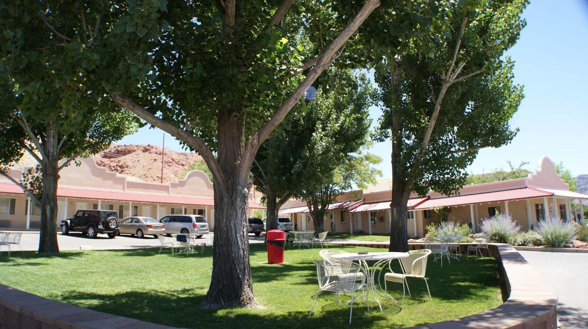 Adventure Inn Moab Exterior photo